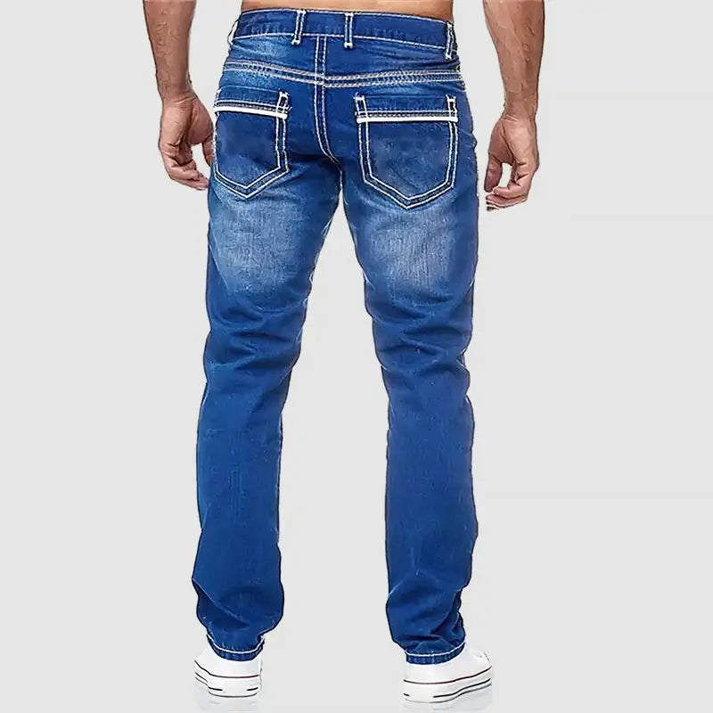 Men's classic-cut straight jeans, fabric and pocket detail