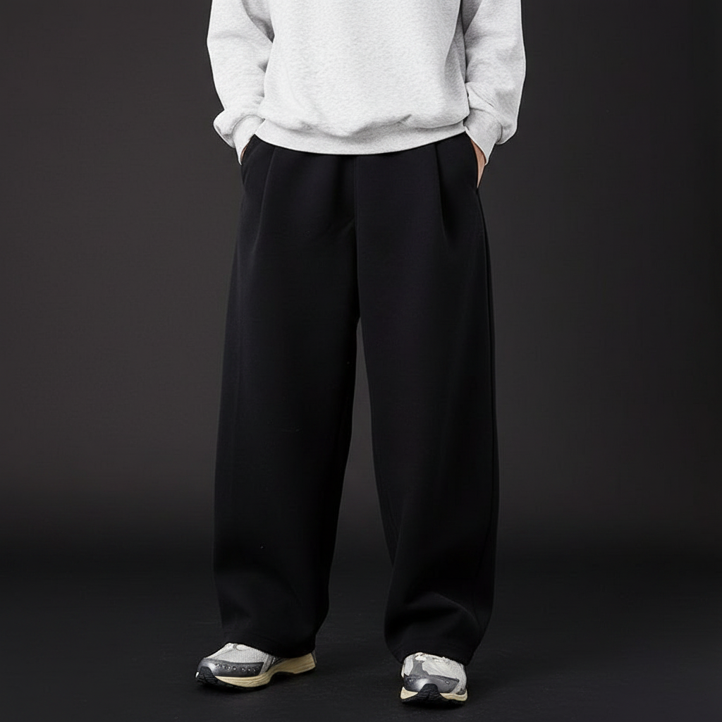 Oversized wide-leg sweatpants elastic waistband detail